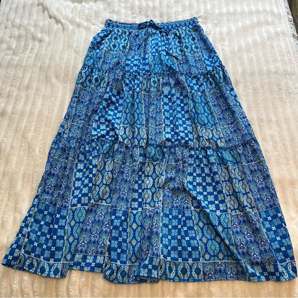 Blue patterned maxi skirt